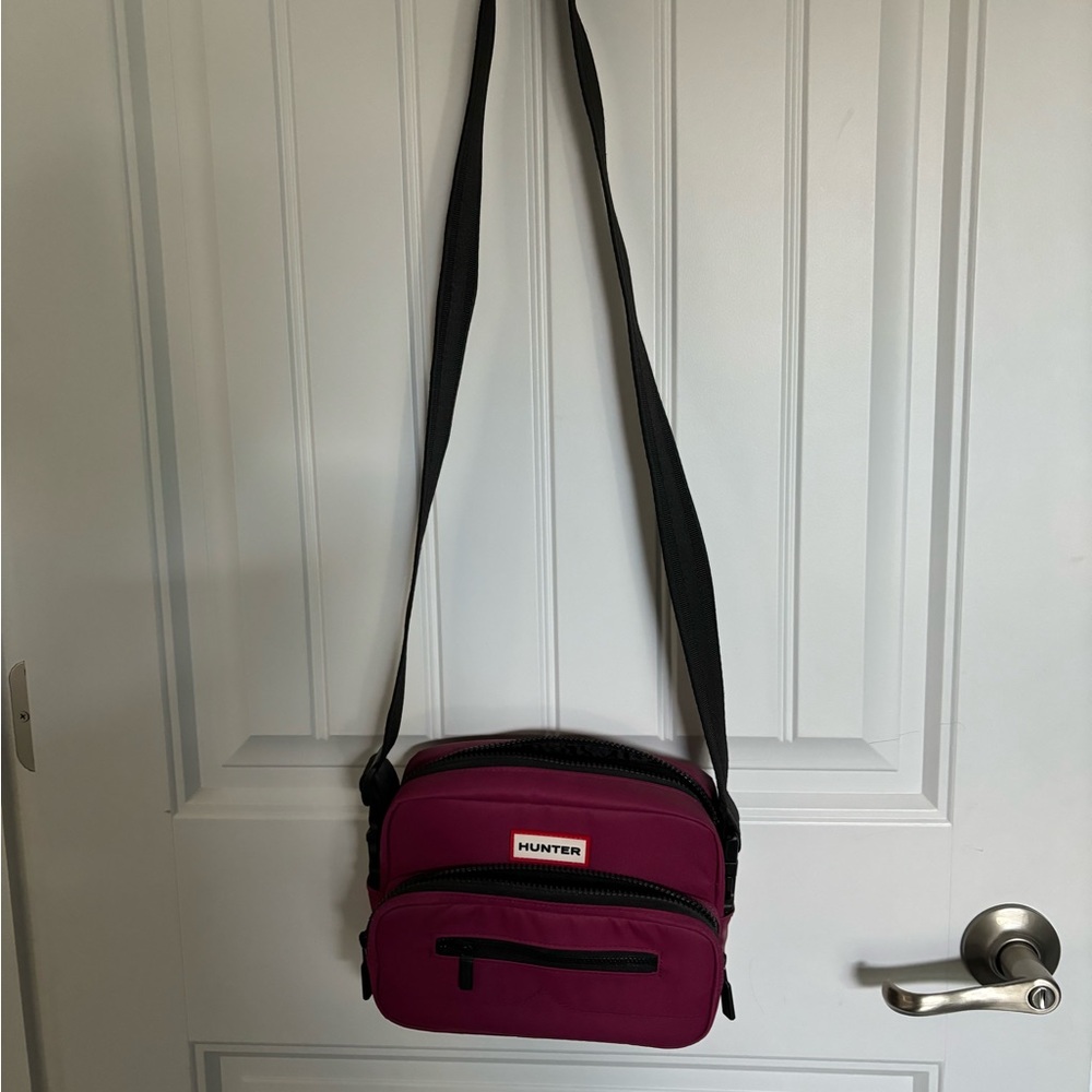 Hunter Crossbody Bag in Magenta and Black